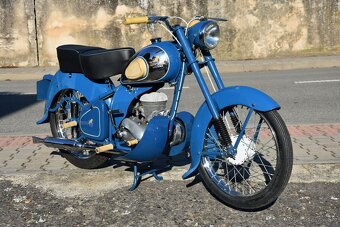 Veterán Peugeot TL57 Movesa - 4