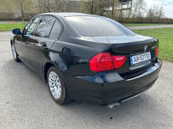 Predám BMW E90 LCI 320d xDrive 130kW facelift - 4