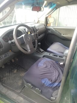 Predám Nissan Navara D40 4x4 ročník 2007 - 4