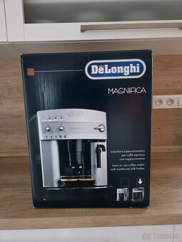 Predám kávovar De´Longhi Magnifica ESAM 3000.B - 4