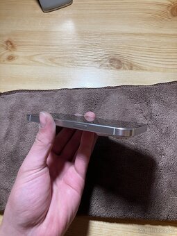 iPhone 15 pro 256gb - 4