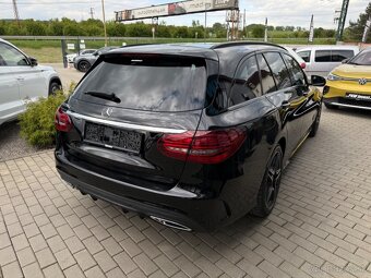 Mercedes-Benz C trieda Kombi 220d A/T AMG line NIGHT Edition - 4