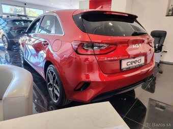 Kia Ceed 1,5 T-GDi 7DCT GOLD - 4