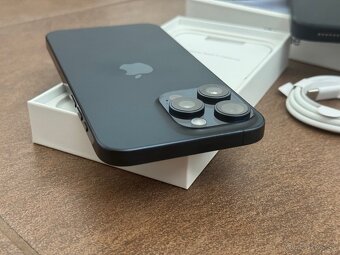 iPhone 15 Pro Max 256GB Blue Titanium - 4