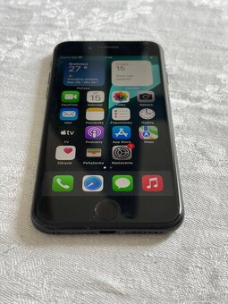 Apple iPhone SE 2020 128GB - 4
