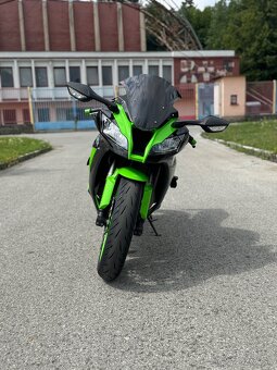 Kawasaki ninja ZX10R 2012 - 4