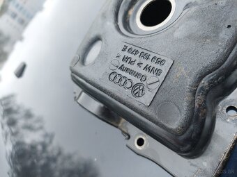 originálne veko hlavy valcov na Škoda Superb 2.5 TDI V6 - 4