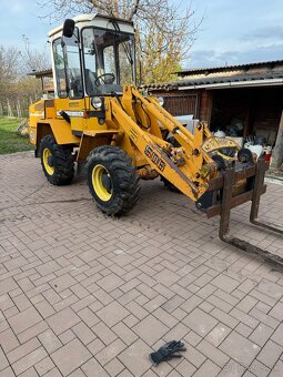 Kĺbový nakladač Liebherr - 4