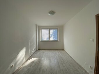 Prenájom 2-izbový byt - 4