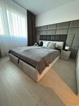 Čalúnená posteľ s úložným priestorom 160x200 - 4