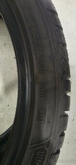 235/40 r19 Goodyear zimné - 4