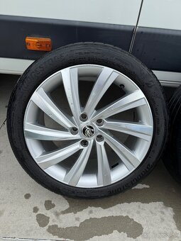 SKODA PERSEUS 225/45 R18 - 4
