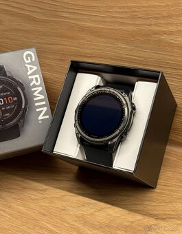 Garmin Fenix 8 51mm Sapphire Solar Carbon Grey - nové - 4