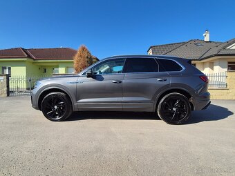 Touareg R-line, 210kw, 98.000km, vzduch, panorama - 4
