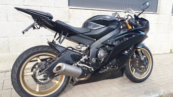 Yamaha YZF R6  RJ15 - 4