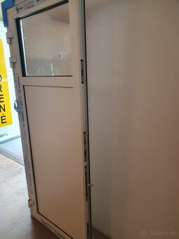 Vchodové dvere hliníkové - 4