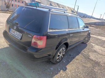 Volkswagen Passat - 4