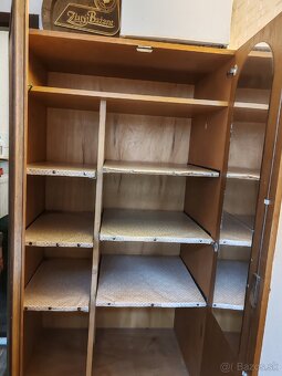 Darujem viac skríň,gauč za odvoz - 4