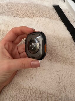 Apple Watch Ultra 2 (49 mm) Black Titanium - 4