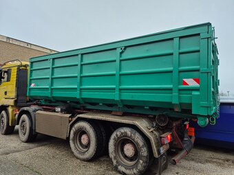 Hákový nosič kontajnerov 8x4 Man 35.480 - 4