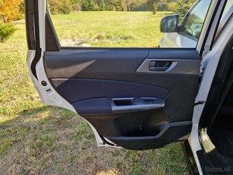 Rozpredam Subaru Forester 2.0D rv 2011 - 4