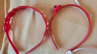 Čelenky - 12 ks + 2 ks paličky- super stav - 4