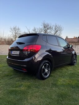 KIA Venga 1.4 CRDi WGT 55kW LX - 4