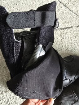 Predám nové moto topánky Dainese Axial D1 Goretex - 4