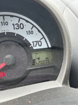 Peugeot 107 1.4 HDi - 4