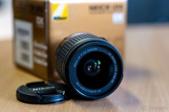 Nikon AF-S 18-55mm f/3.5-5.6G DX VR - 4