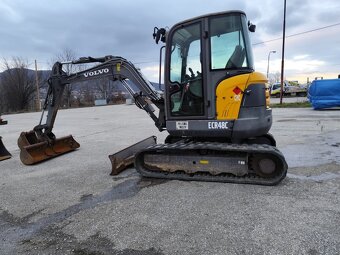 Báger Volvo, 5000kg, 3x lyžica. - 4