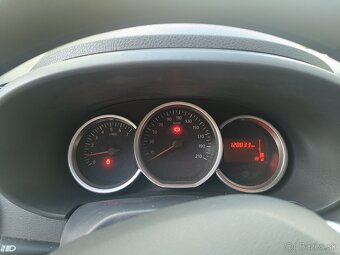Predám Dacia Lodgy, rok výroby 2017, benzín 1,6 - 4