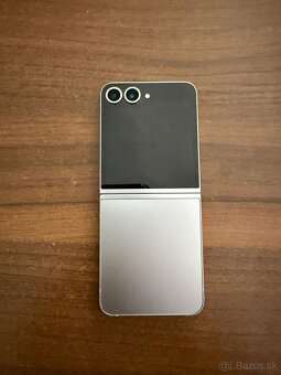 Samsung Galaxy Z Flip 6 - 4