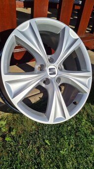ALU disky Seat R17 5x112 - 4