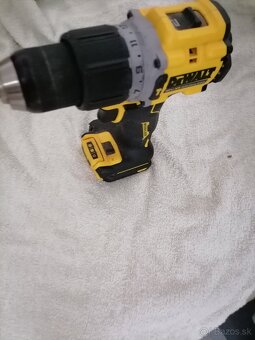 Aku vŕtačka s priklepom,, DEWALT DCB 805 N,, --90€ - 4