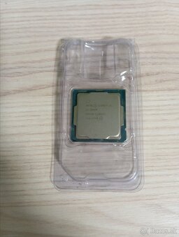 Predám Intel Core i3-10100 - 4