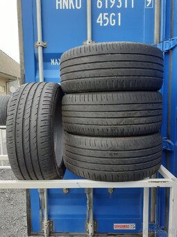 Letné pneu Hankook 235/45R18 - 4