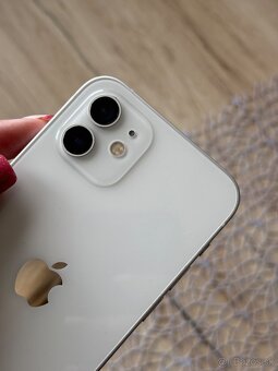Predám iPhone 12 128GB - 4