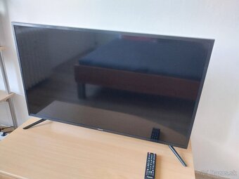Smart TV Samsung uhlopriečka 40" - 4