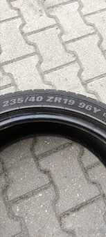 Predám letné pneumatiky 235/40 R19 96Y KUMHO - 4