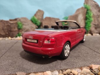 Prodám model 1:18 audi A4 B6 cabrio - 4