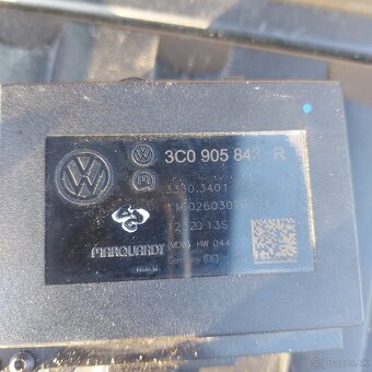 VW Passat b6 spinacia skrinka - 4