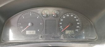 Volkswagen Transport T5 1.9TDI - 4