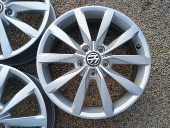 Alu disky originál VW Golf 7, 5x112 R17 - 4