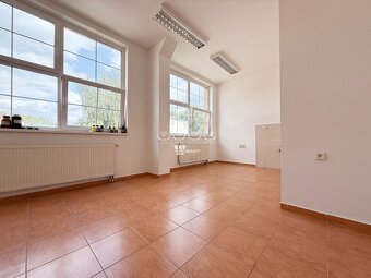 Polyfunkčný objekt so štyrmi bytmi_Dolný Kubín, Veľký Byster - 4
