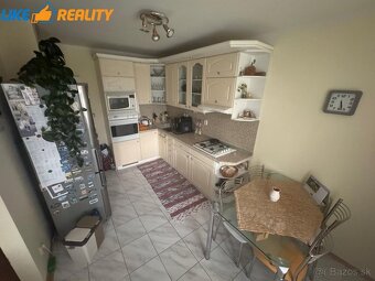 EXKLUZÍVNE:PREDAJ 4-IZBOVY BYT S 2 BALKÓNMI + (GARÁŽ-PARKOVA - 4