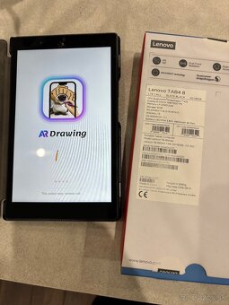 Samsung Galaxy Tab 3 a Lenovo TAB 4 - 4