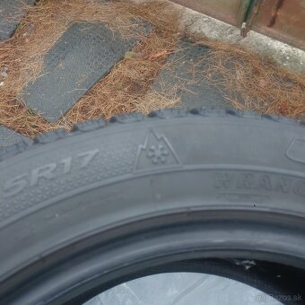 zimné 235/55r17 - 4