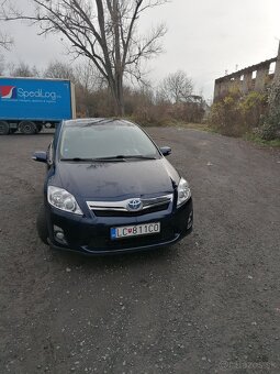 Toyota Auris Hybrid 2011 - 4
