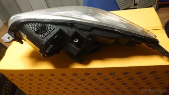 Svetlome opel insignia A pravy predny - 4